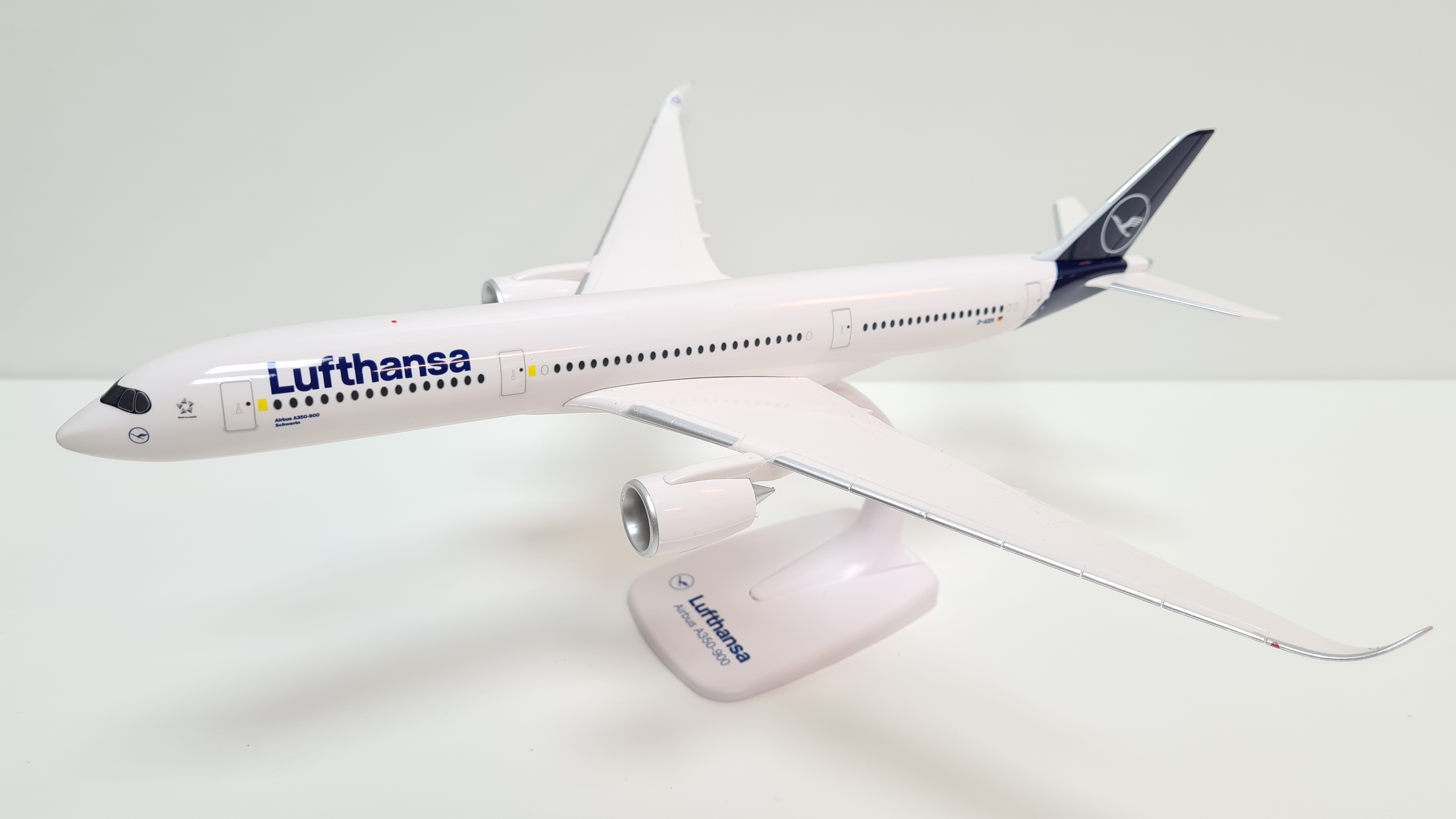 Lufthansa Airbus A350-900