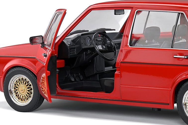 VW Golf I Custom II, rood