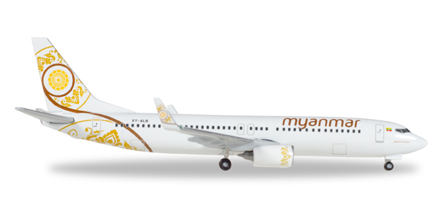 Boeing 737-800 Myanmar National Airlines