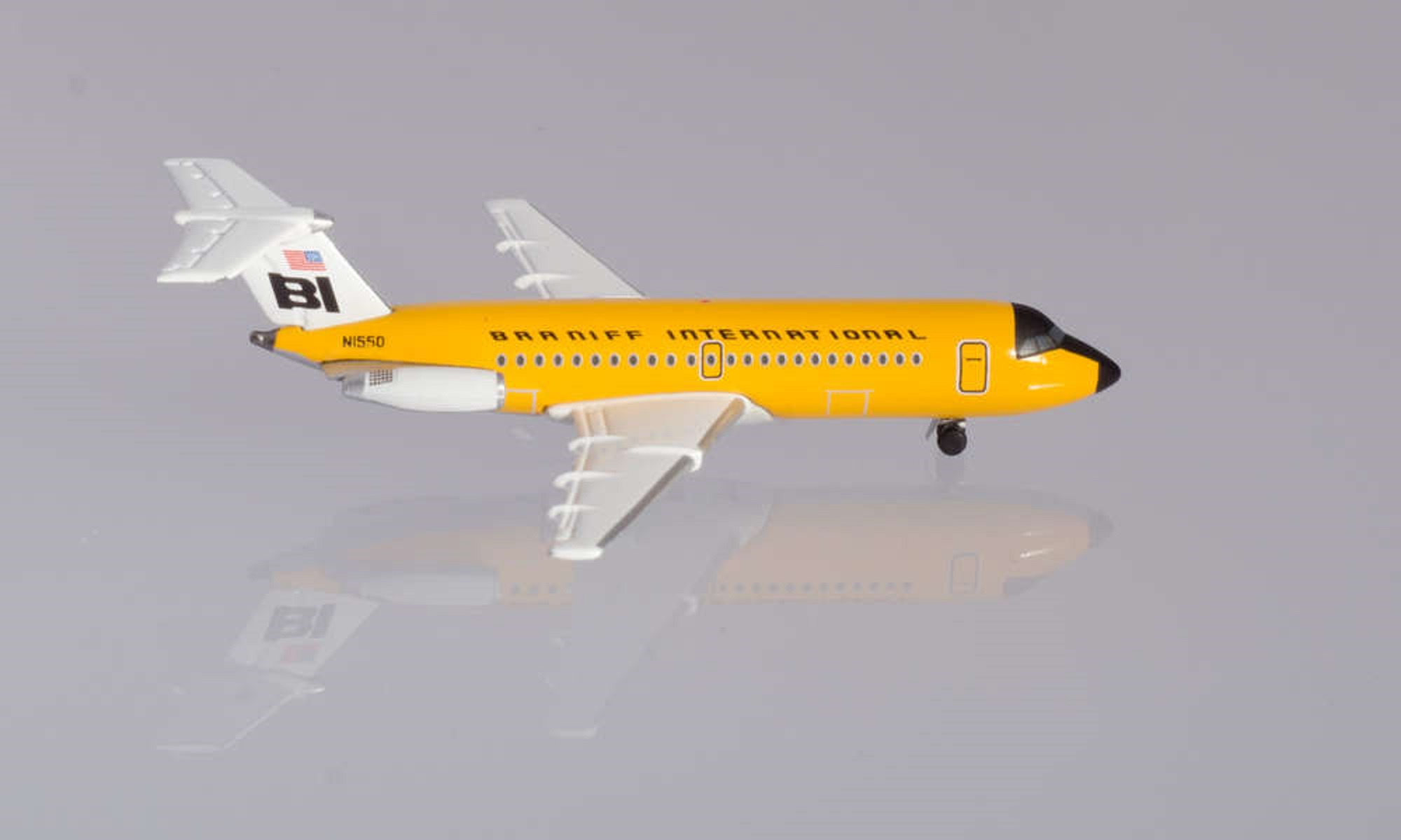 BAC 1-11-200 Braniff International Jelly bean Ochre