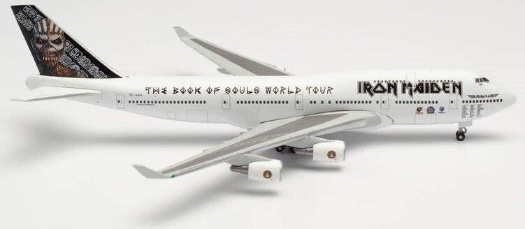 Boeing 747-400 Iron Maiden Ed Force One Book o Souls W.T. 16