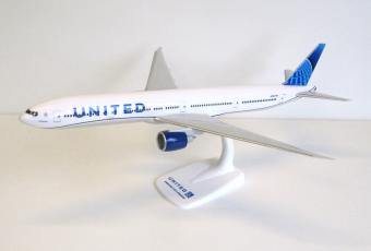 United Airlines Boeing 777-300ER