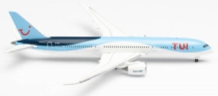 Boeing 787-9 D. TUI Airways Pixie Dust