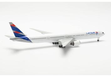 Boeing 777-300ER LATAM Airlines Brasil