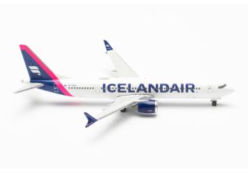 Boeing 737 Max 9 Icelandair magenta tail stripe TF-ICD Baula