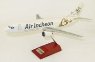 Boeing 737-400F Air Incheon